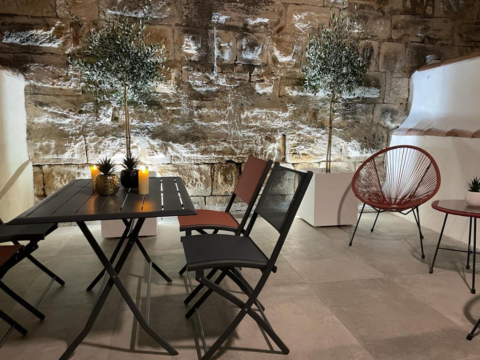 Maison Cosy, 2 Chambres, Adossee Aux Remparts Aigues-Mortes Buitenkant foto