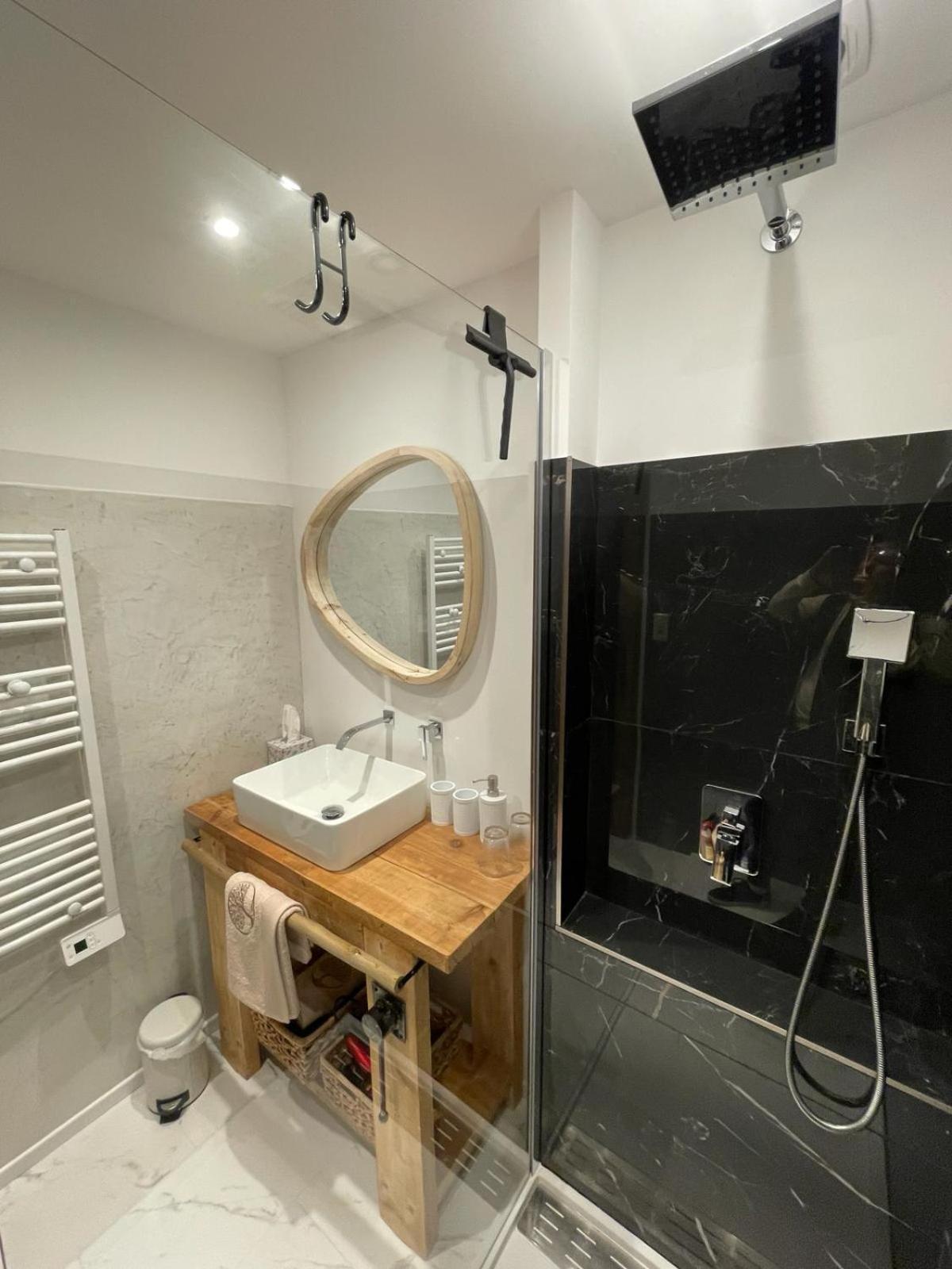 Maison Cosy, 2 Chambres, Adossee Aux Remparts Aigues-Mortes Buitenkant foto